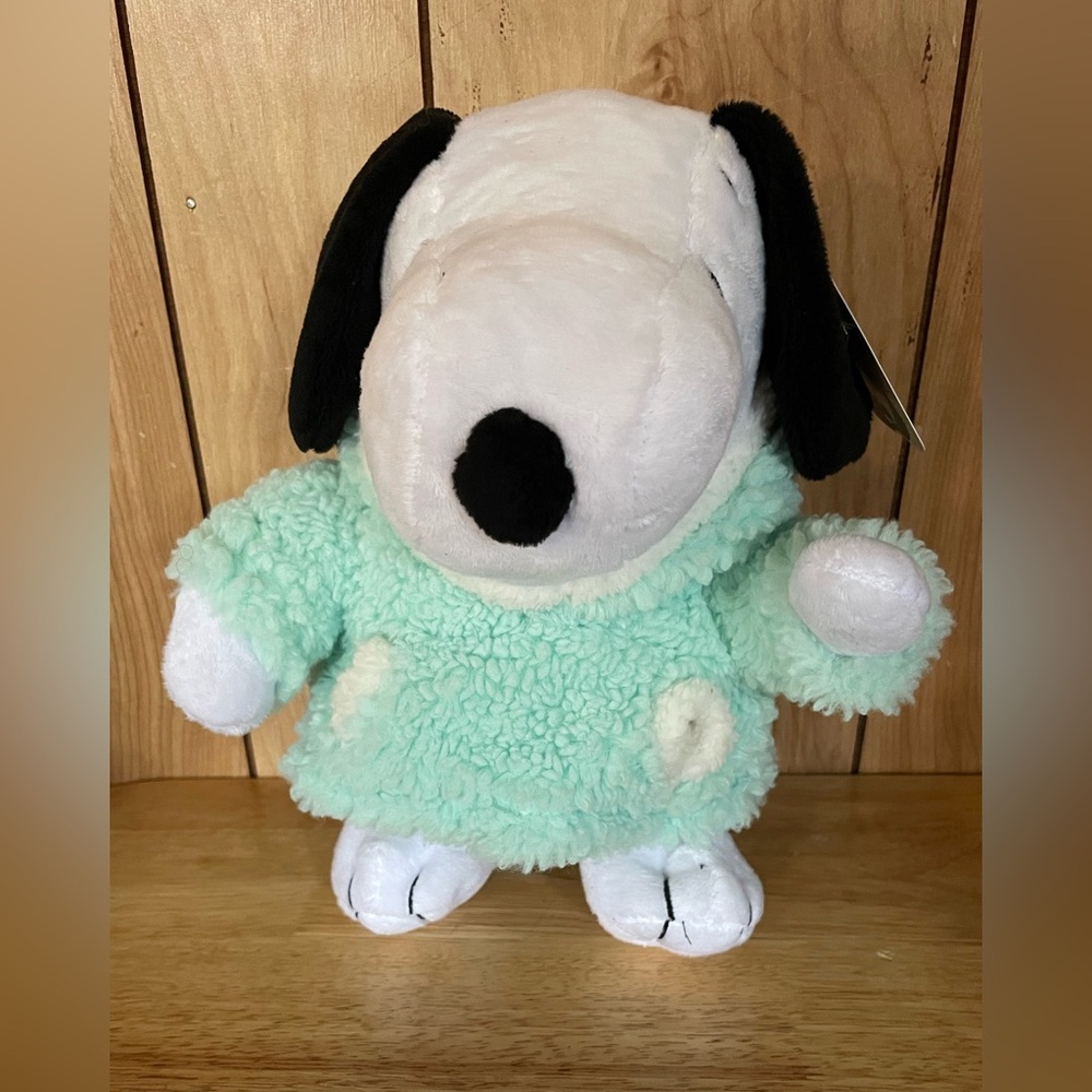NWT Ruz Snoopy Winter W Green Fleece W Hood 2024 Peanuts 10”